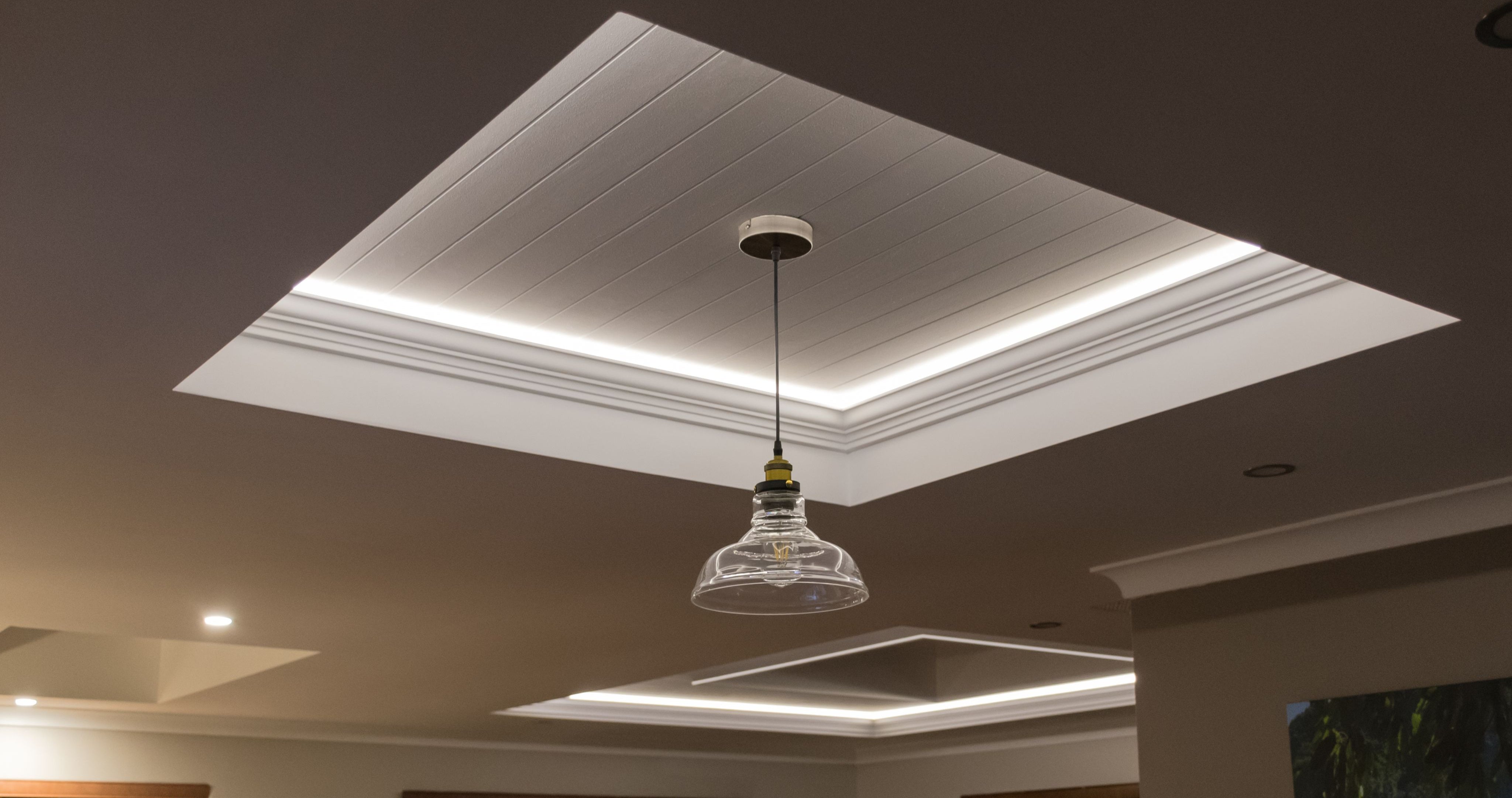LED Lights UK: LED Strip & Ceiling Lighting, Bulbs