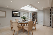 How to Highlight a Roof Lantern with Lights